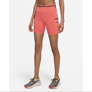NIKE Epic Luxe Women’s Trail Running Shorts Small worn 1x tags removed